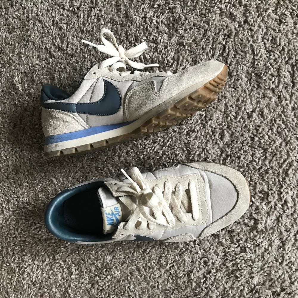Classic/Vintage Nike Shoes